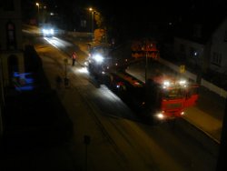 Nachfüllen der Asphaltiermaschine