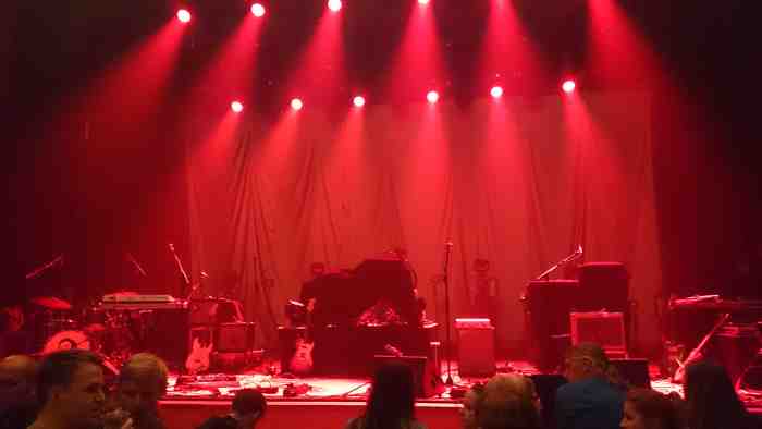 Sportfreunde Stiller: Leere Bühne